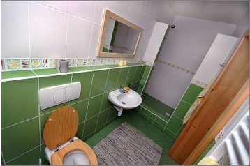 Частен дом Huty 6